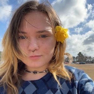 Meet your Posher, Faith